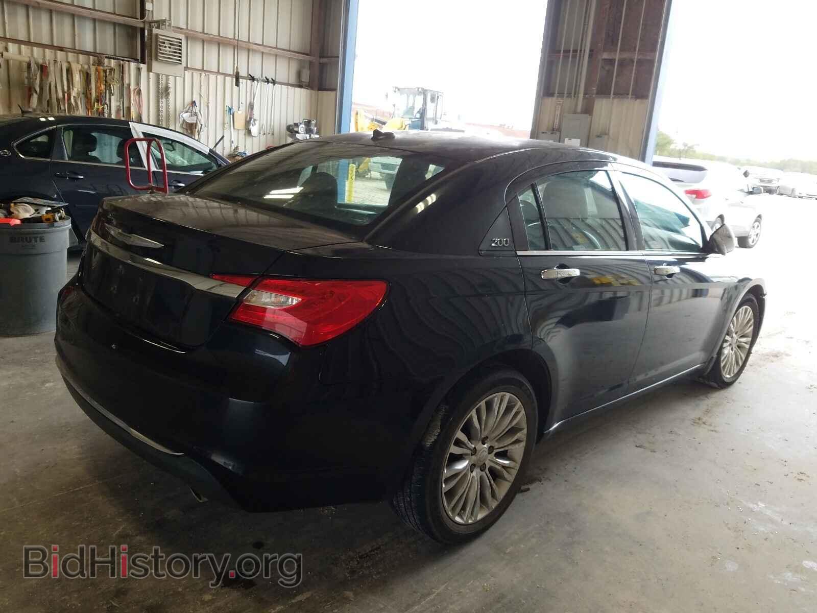 2011 CHRYSLER 200 - VIN: 1C3BC2FG7BN504300 - Photo 4