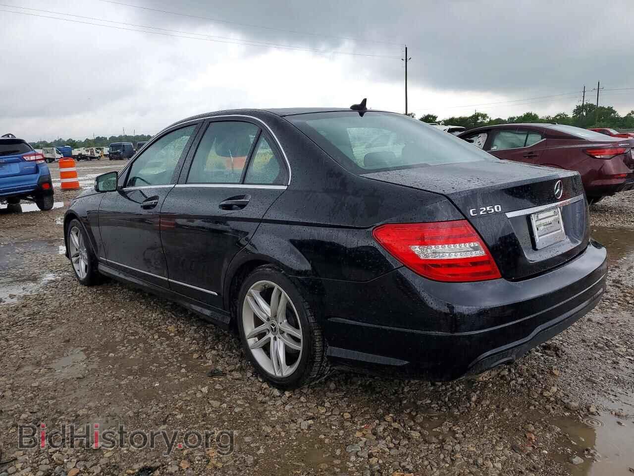 2014 MERCEDES-BENZ C-CLASS - VIN: WDDGF4HB7EA948705 - Фото 2