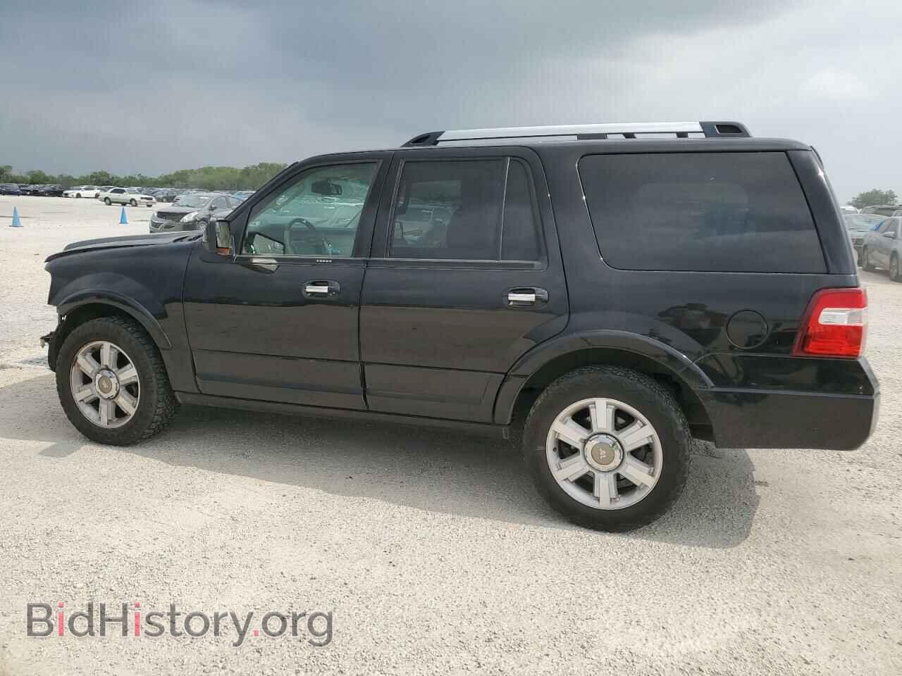 2013 FORD EXPEDITION - VIN: 1FMJU2A55DEF63421 - Фото 2