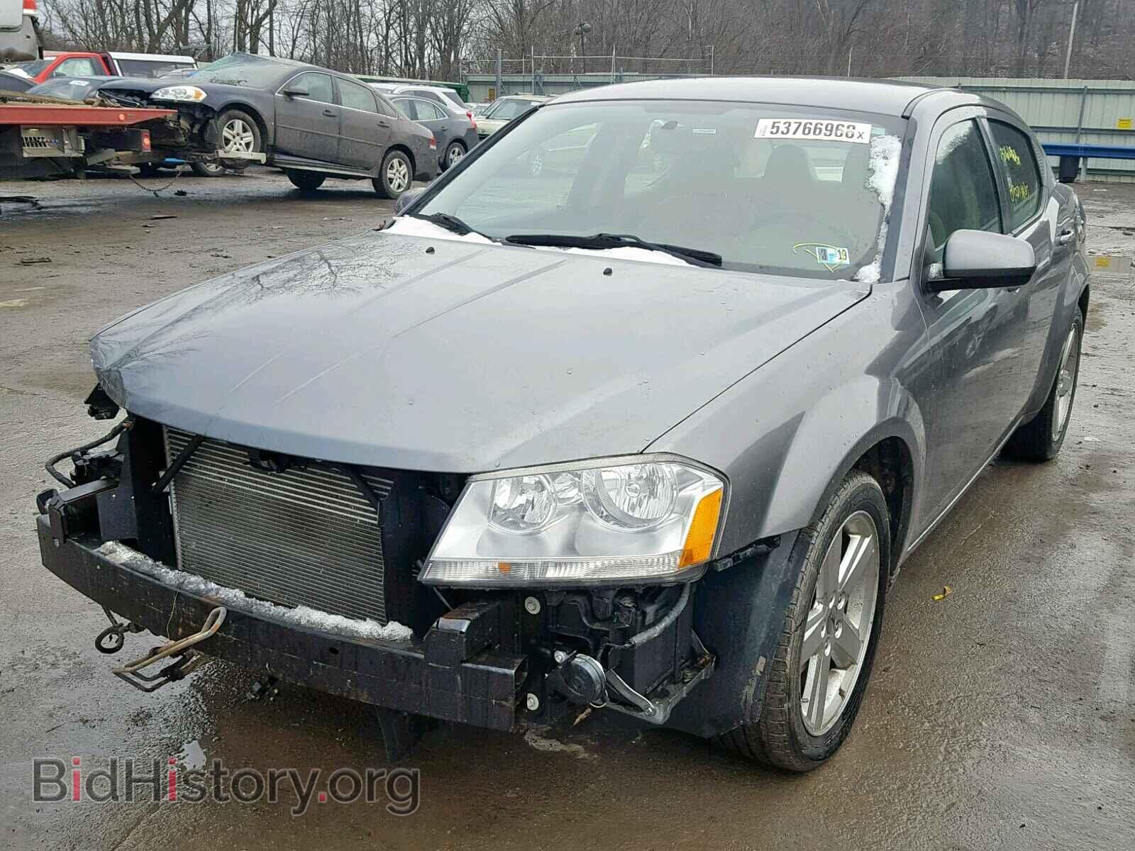 2011 DODGE AVENGER - VIN: 1B3BD1FB3BN617251 - Фото 2
