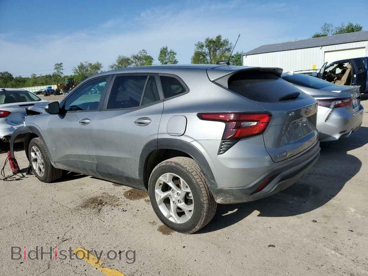 2024 CHEVROLET TRAX - VIN: KL77LFE22RC138182 - Фото 2