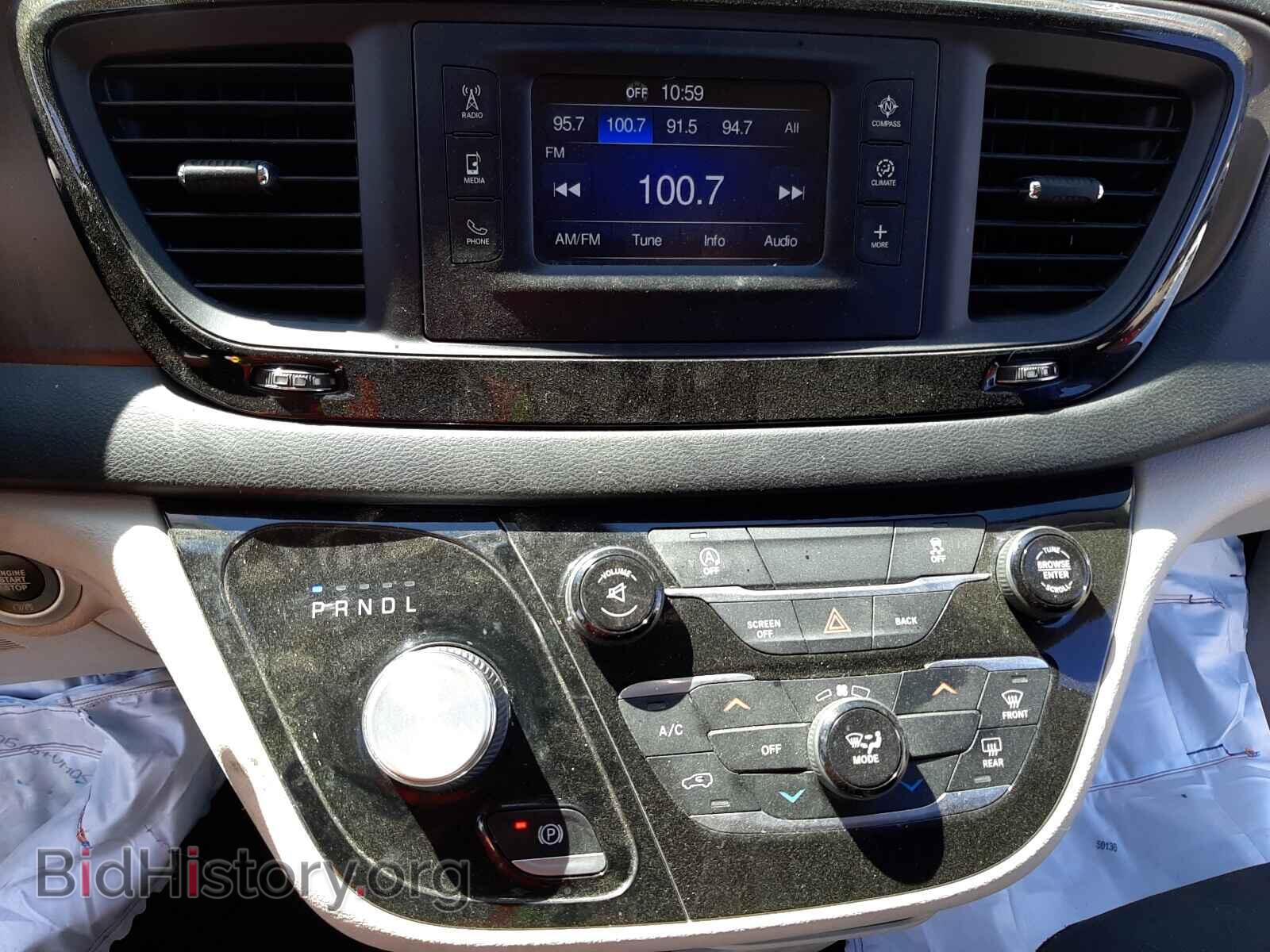 2017 CHRYSLER PACIFICA - VIN: 2C4RC1CG7HR744595 - Photo 9