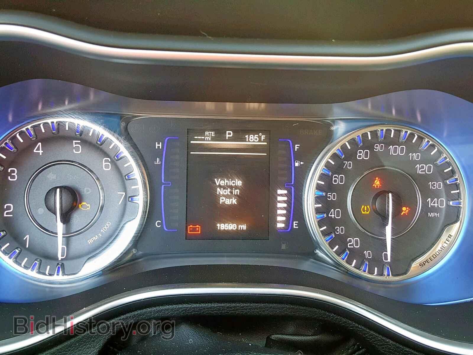 2017 CHRYSLER 200 - VIN: 1C3CCCAB5HN508800 - Фото 8