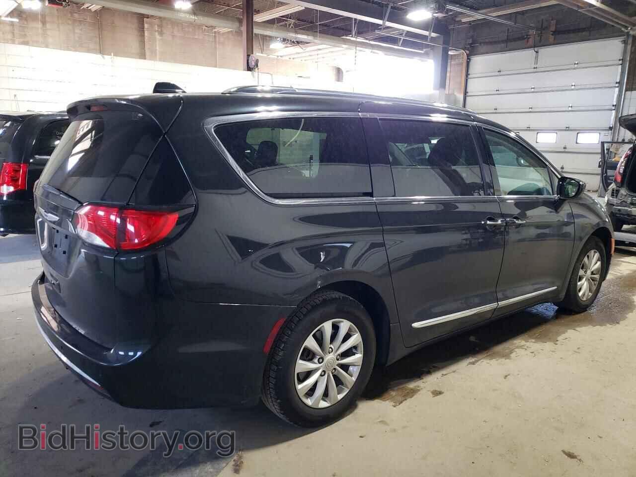 2019 CHRYSLER PACIFICA - VIN: 2C4RC1BGXKR550247 - Photo 3