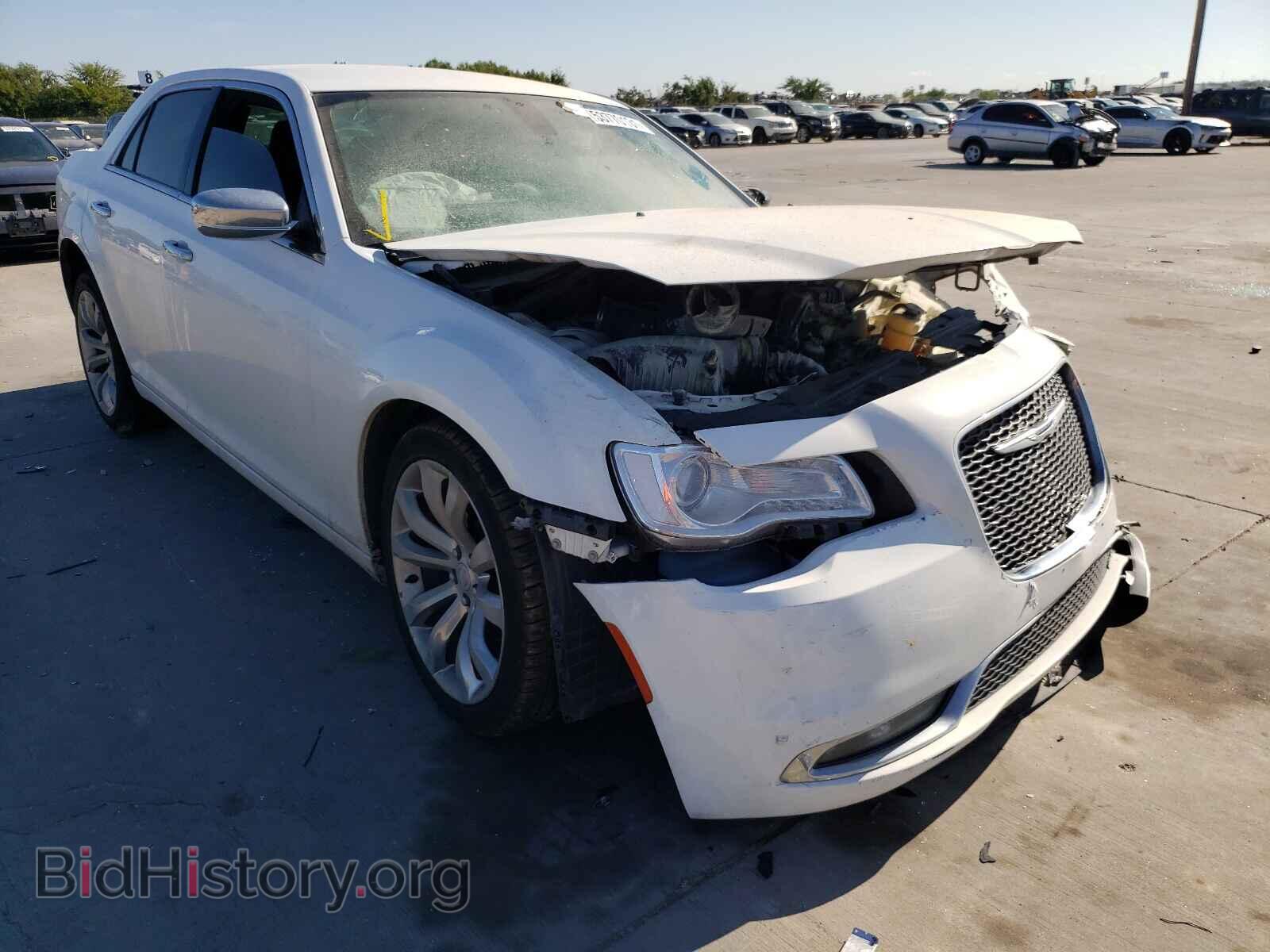 Фотография 2C3CCAEG0KH693588 - CHRYSLER 300 2019