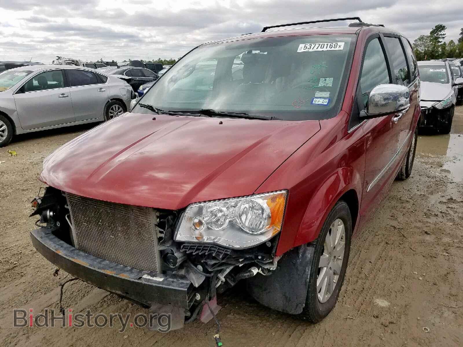 2011 CHRYSLER TOWN & COU - VIN: 2A4RR8DG8BR682244 - Фото 2