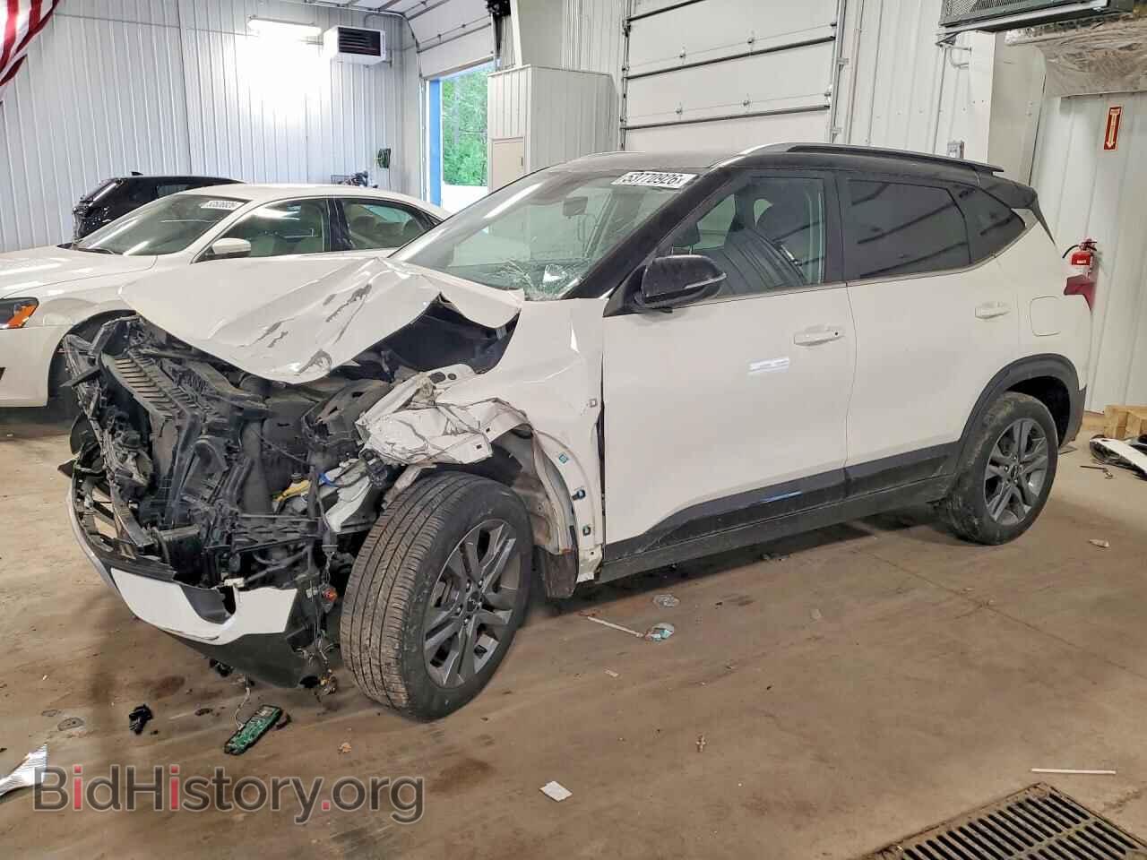 Фотография KNDEUCAA9P7358024 - KIA SELTOS 2023