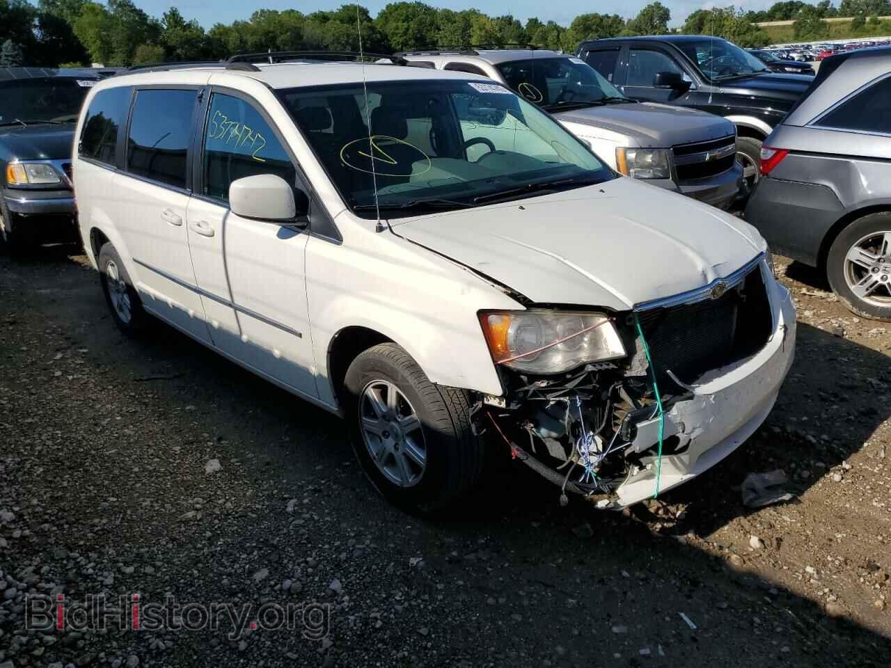 Photo 2A4RR5DX4AR329352 - CHRYSLER MINIVAN 2010