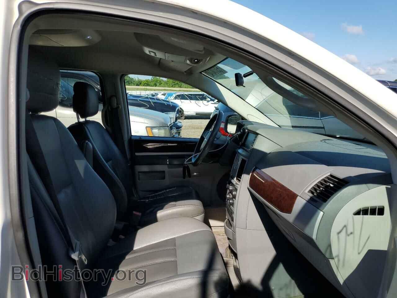 2010 CHRYSLER MINIVAN - VIN: 2A4RR5DX4AR329352 - Фото 5