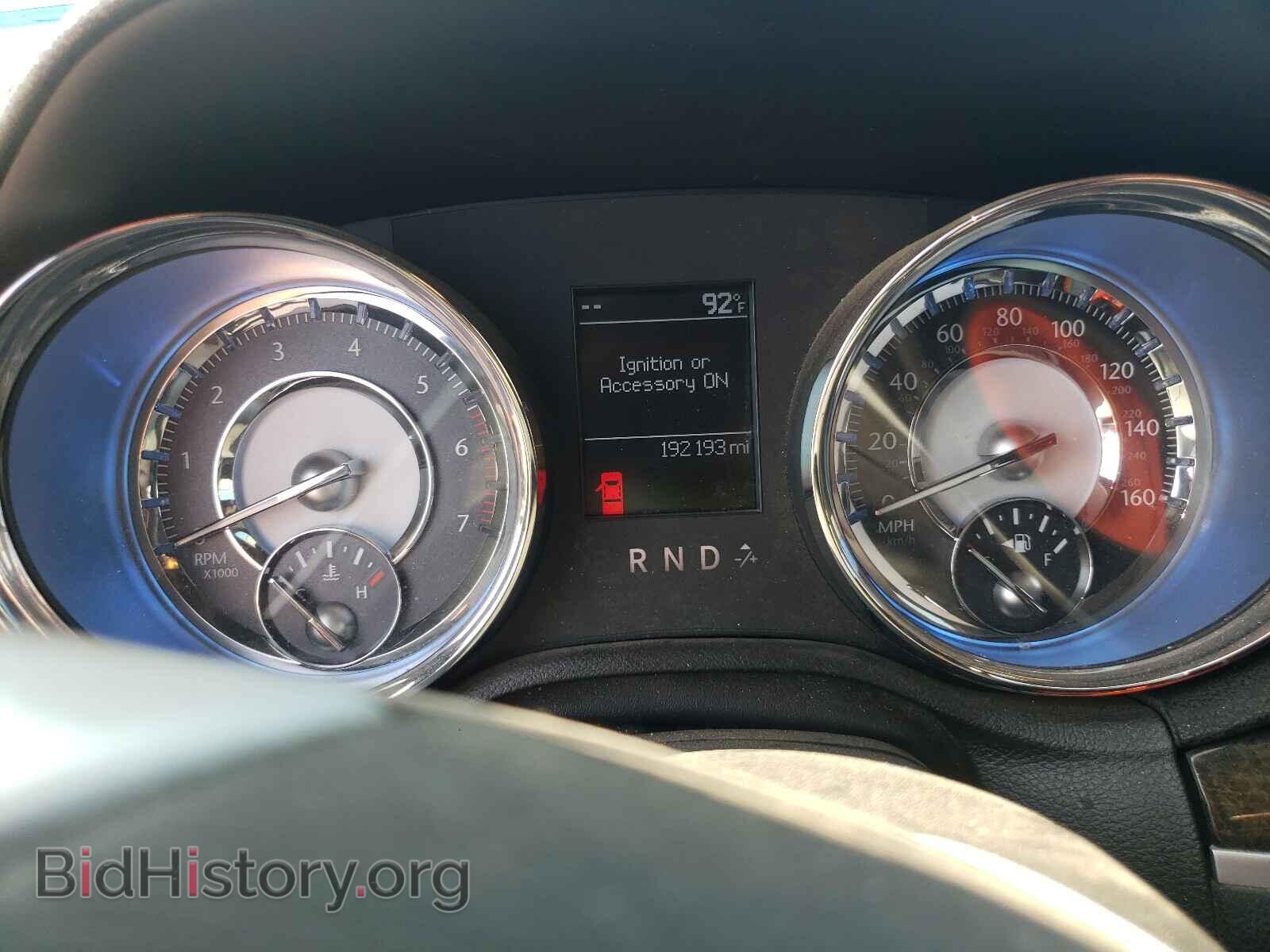 2011 CHRYSLER 300 - VIN: 2C3CA6CTXBH515304 - Фото 8