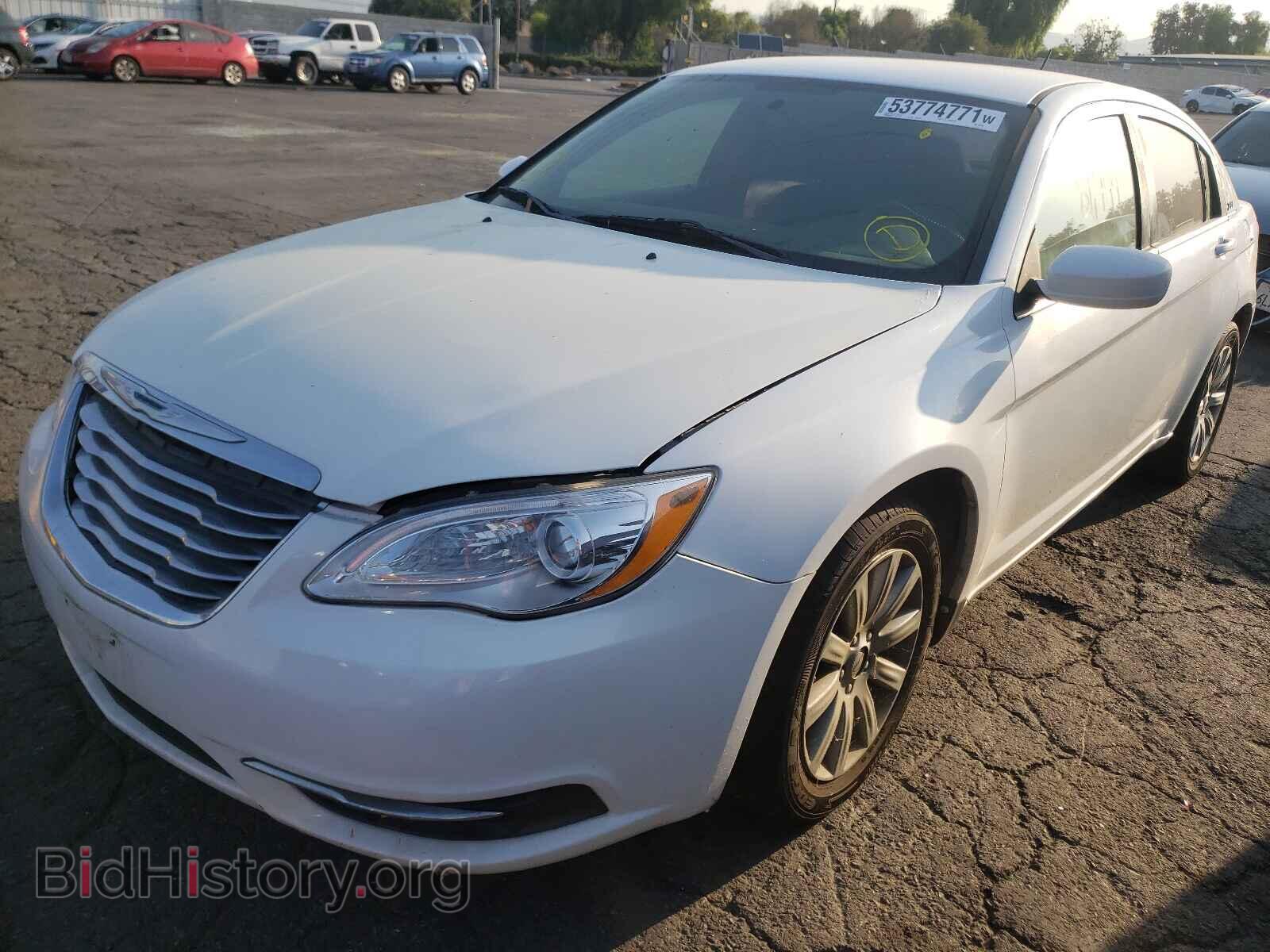 2013 CHRYSLER 200 - VIN: 1C3CCBBB6DN676965 - Фото 2