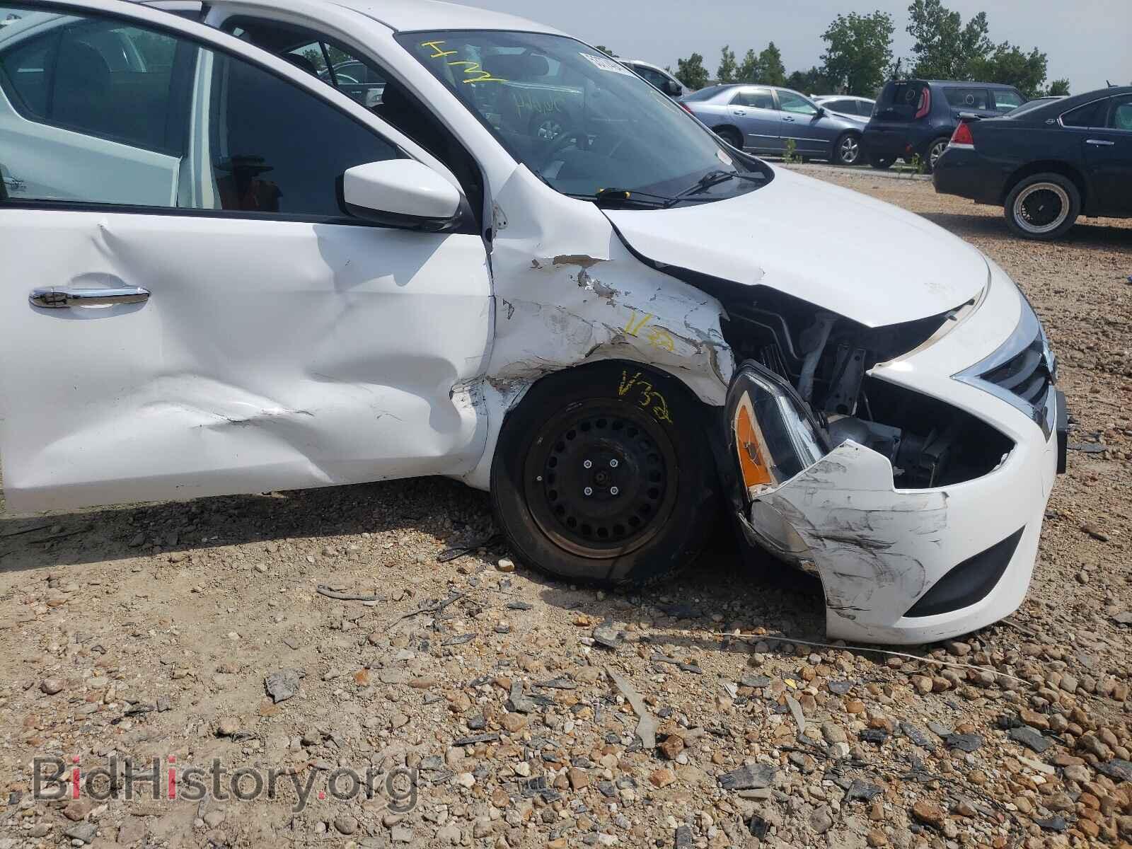 2016 NISSAN VERSA - VIN: 3N1CN7AP5GL876372 - Фото 9