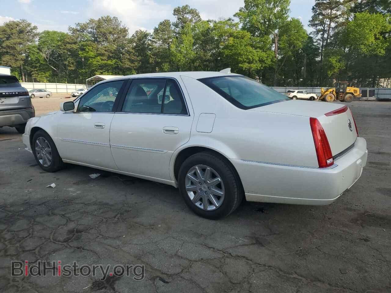 2011 CADILLAC DTS - VIN: 1G6KH5E63BU142210 - Фото 2