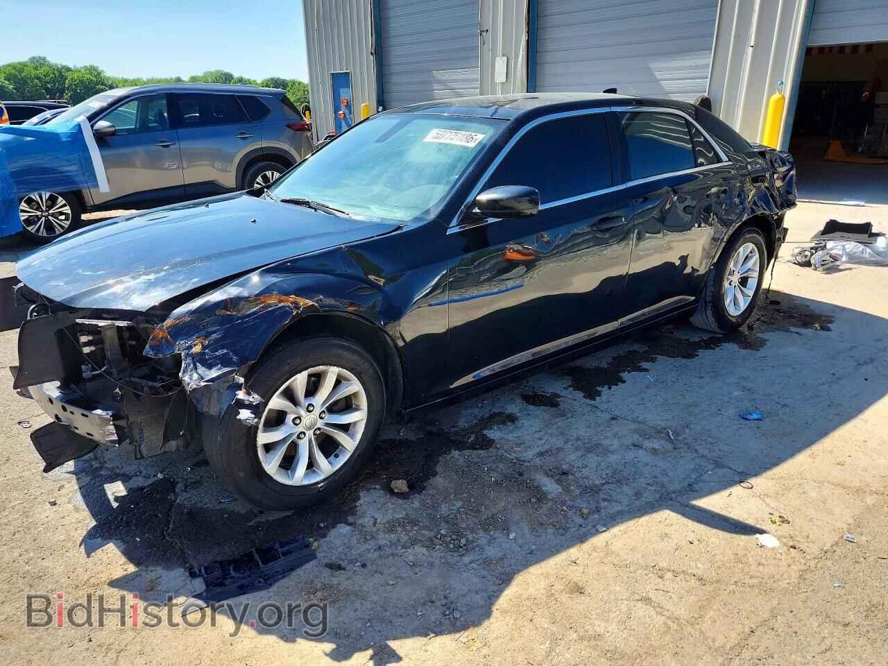 Фотография 2C3CCAAG3FH930294 - CHRYSLER 300 2015