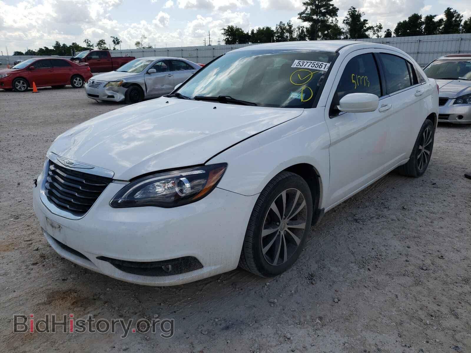 2014 CHRYSLER 200 - VIN: 1C3CCBBB8EN119962 - Фото 2
