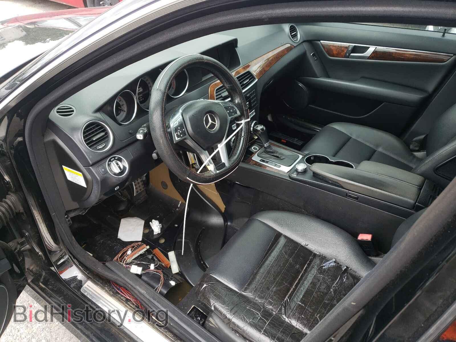 2013 MERCEDES-BENZ C-CLASS - VIN: WDDGF8AB7DR247759 - Фото 9