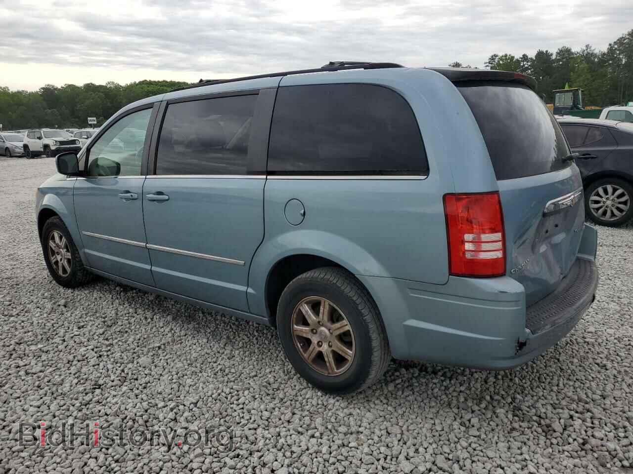 2009 CHRYSLER MINIVAN - VIN: 2A8HR54119R657796 - Фото 2