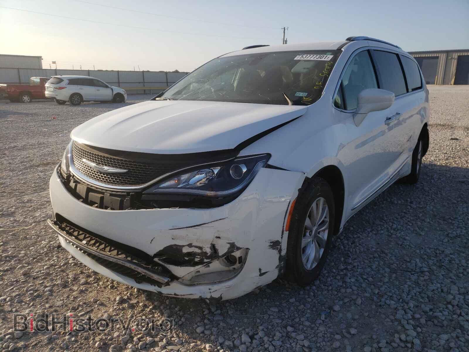 2019 CHRYSLER PACIFICA - VIN: 2C4RC1BG9KR560896 - Фото 2