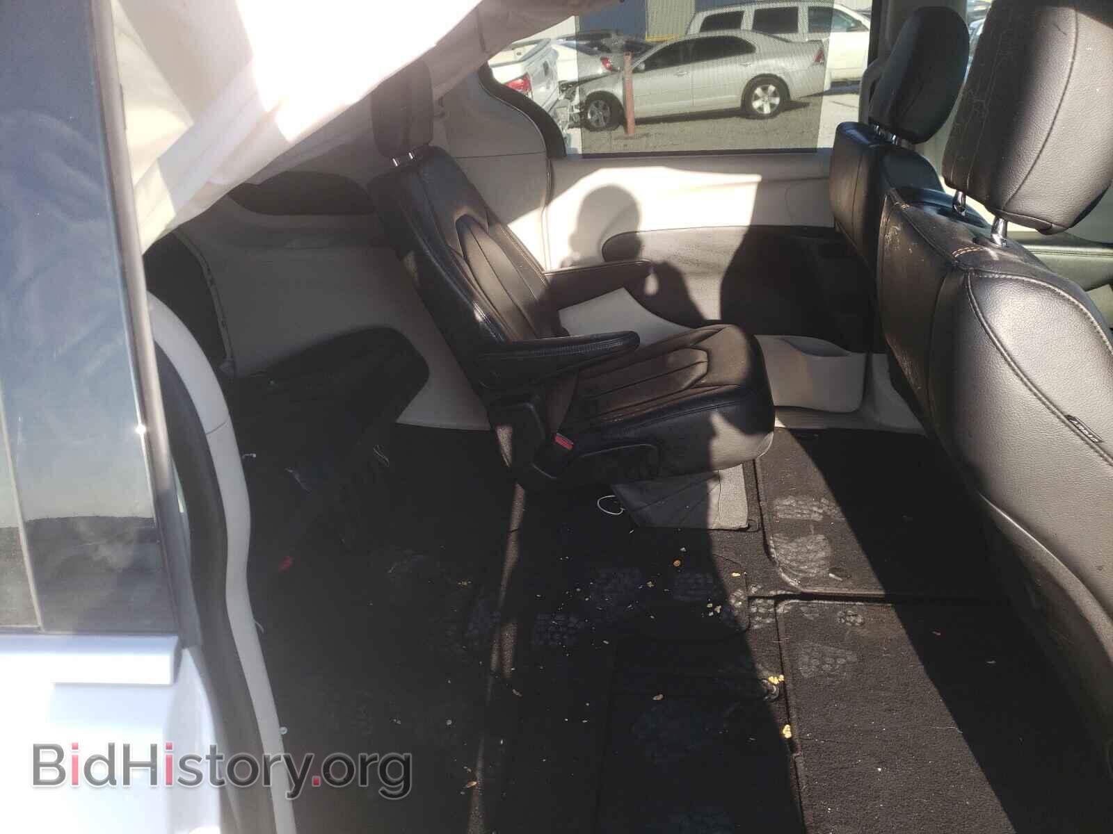 2019 CHRYSLER PACIFICA - VIN: 2C4RC1BG9KR560896 - Фото 6