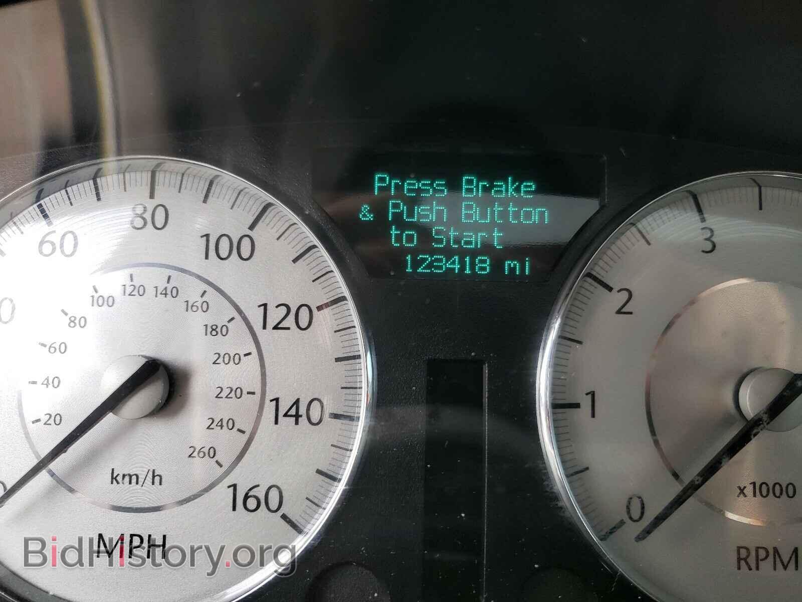 2010 CHRYSLER 300 - VIN: 2C3CA6CT2AH114618 - Фото 7