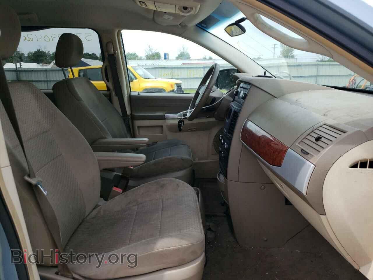 2008 CHRYSLER MINIVAN - VIN: 2A8HR54P48R827541 - Фото 5