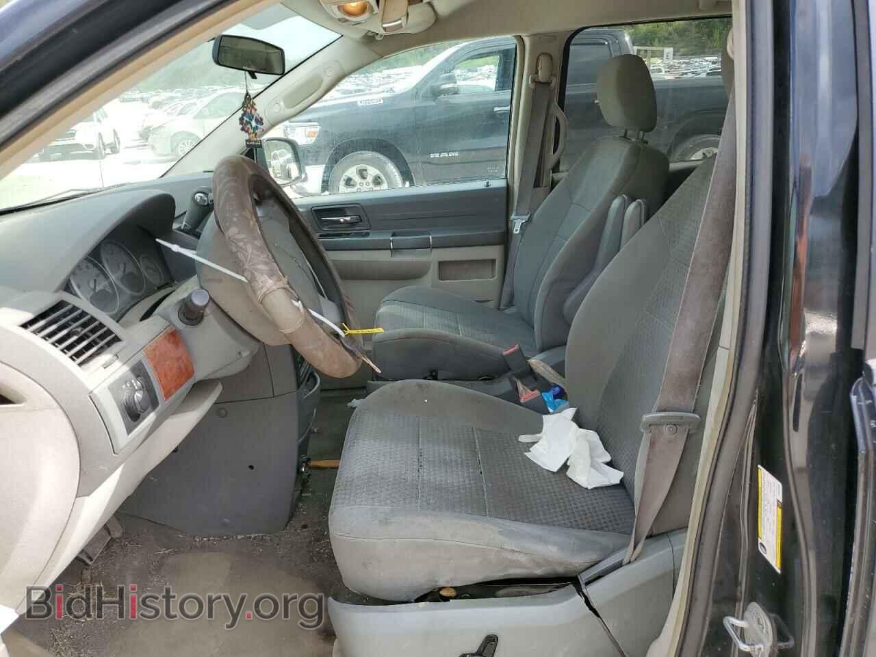 2008 CHRYSLER MINIVAN - VIN: 2A8HR44H18R795280 - Фото 7