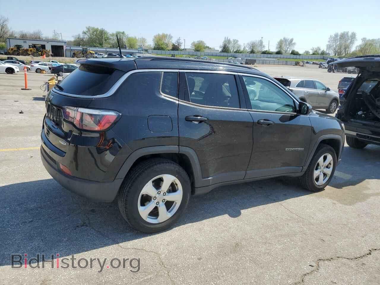 2018 JEEP COMPASS - VIN: 3C4NJDBBXJT220422 - Фото 3