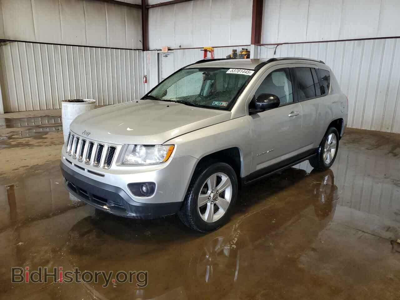 Photo 1J4NF1FBXBD279126 - JEEP COMPASS 2011