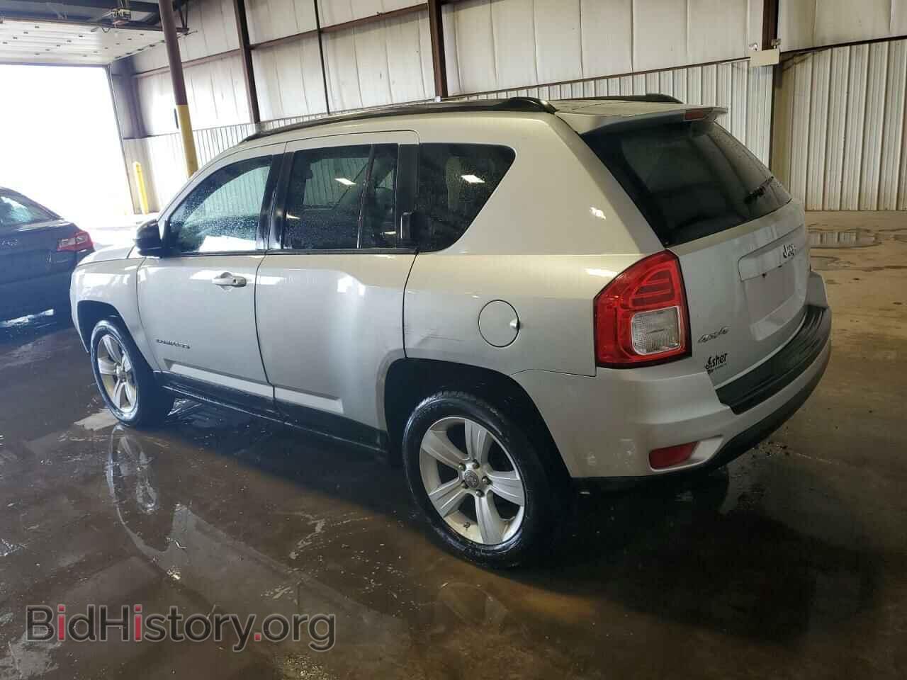2011 JEEP COMPASS - VIN: 1J4NF1FBXBD279126 - Фото 2
