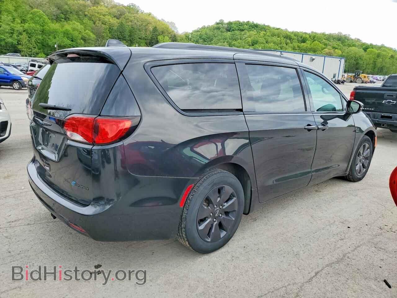 2019 CHRYSLER PACIFICA - VIN: 2C4RC1N70KR577713 - Фото 3