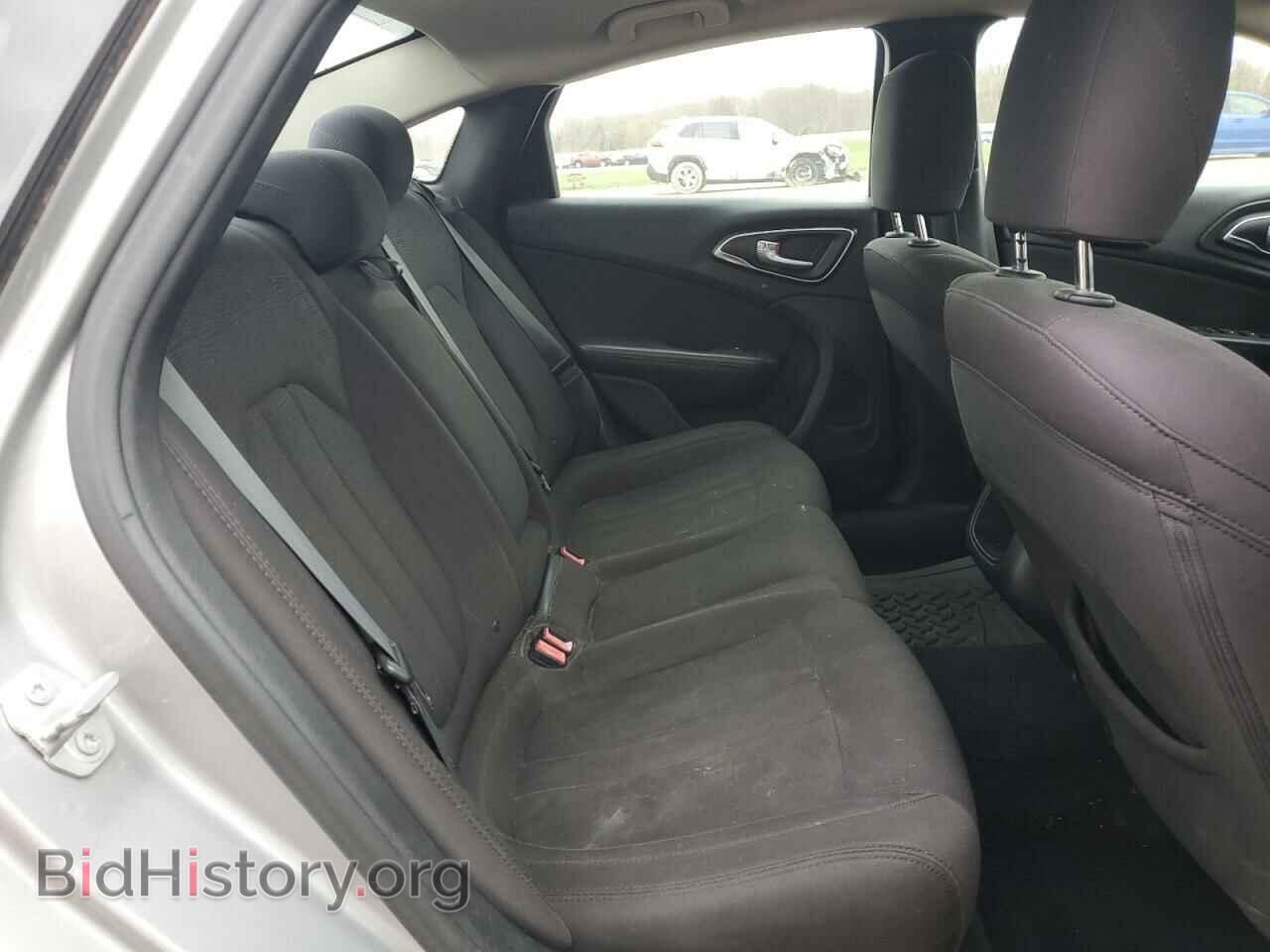 2015 CHRYSLER 200 - VIN: 1C3CCCAB5FN685361 - Фото 10