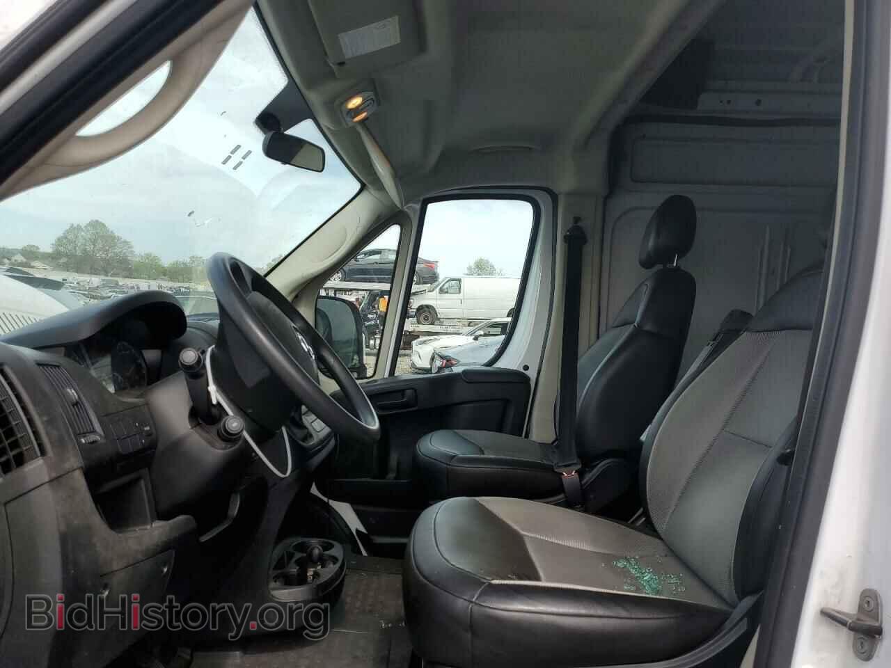 2019 RAM All Models - VIN: 3C6TRVDGXKE533711 - Фото 7