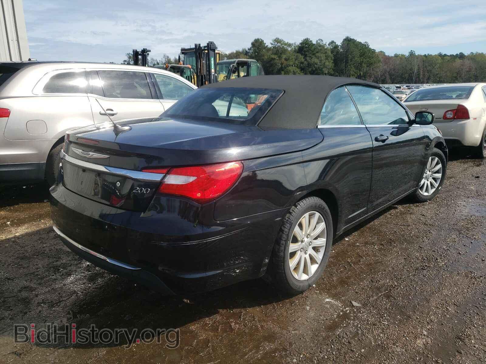 2013 CHRYSLER 200 - VIN: 1C3BCBEB3DN511382 - Фото 4