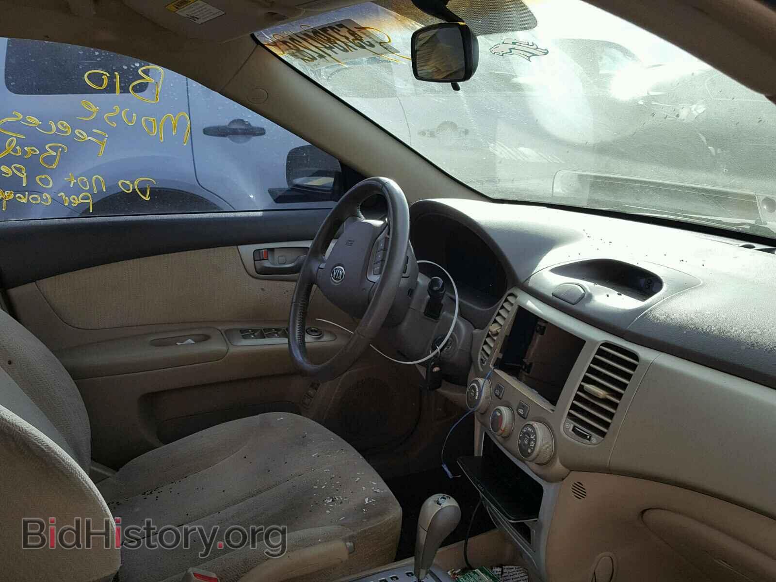 2007 KIA OPTIMA - VIN: KNAGE123875132379 - Фото 8