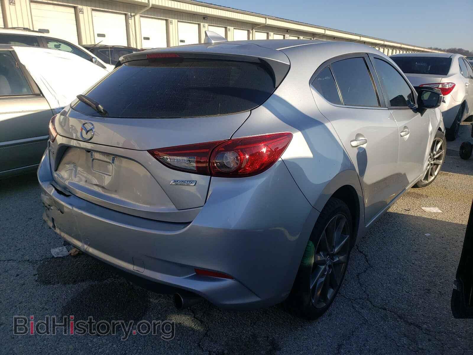 2018 MAZDA 3 - VIN: 3MZBN1L36JM181297 - Фото 4