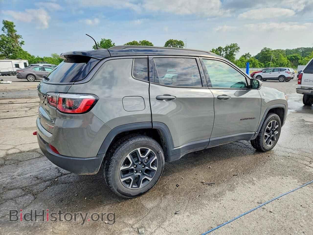 2019 JEEP COMPASS - VIN: 3C4NJDDB8KT690608 - Фото 3