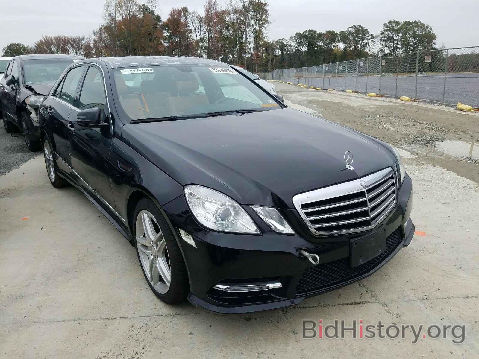 Photo WDDHF8JB1DA761111 - MERCEDES-BENZ E CLASS 2013