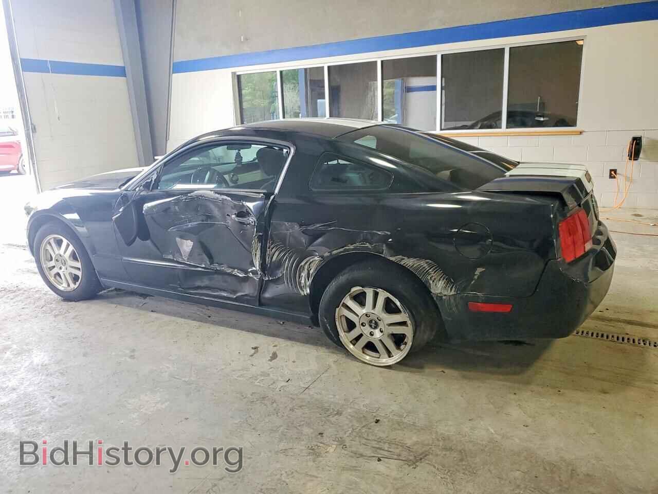 2007 FORD MUSTANG - VIN: 1ZVHT80N175216521 - Photo 2