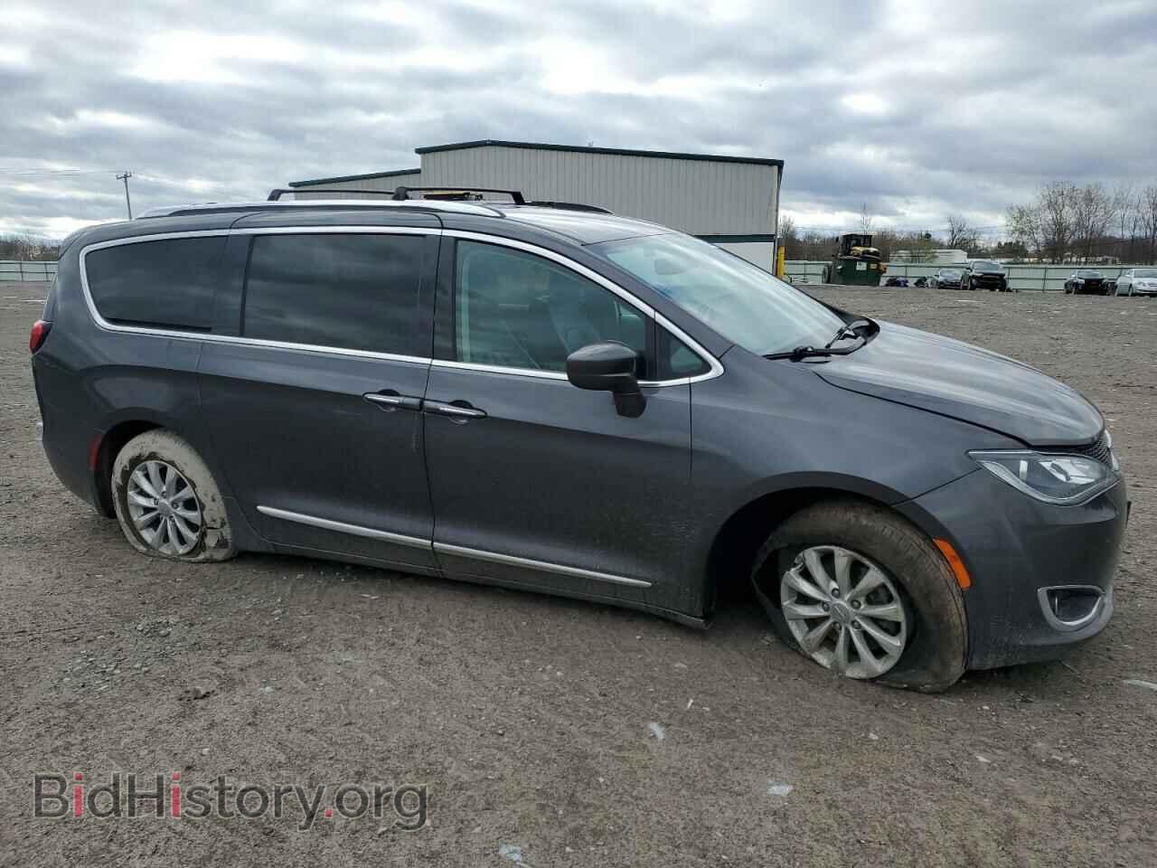 2019 CHRYSLER PACIFICA - VIN: 2C4RC1BG9KR550272 - Фото 4