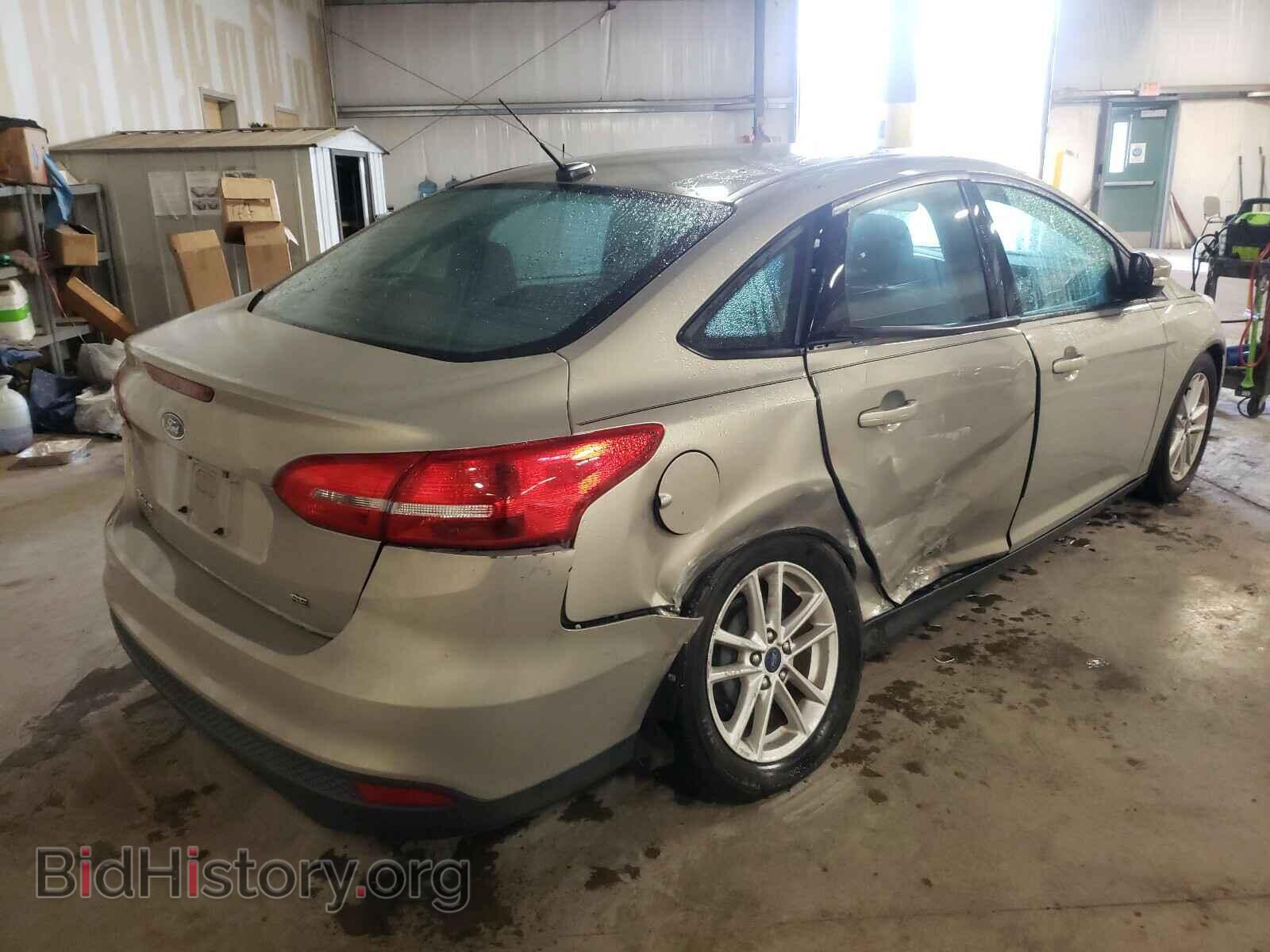 2016 FORD FOCUS - VIN: 1FADP3F2XGL354632 - Photo 4