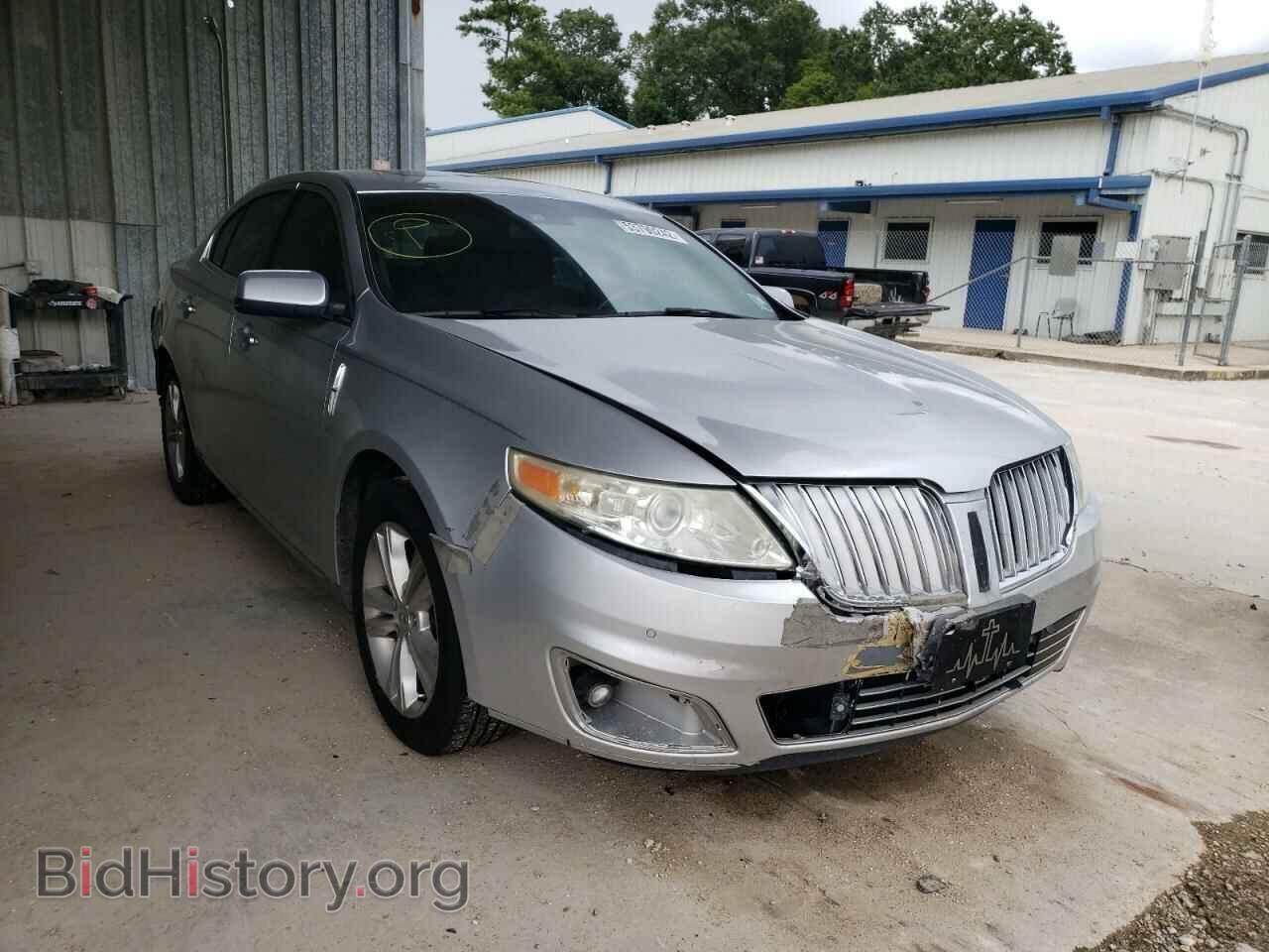 Photo 1LNHL9DR8AG607419 - LINCOLN MKS 2010