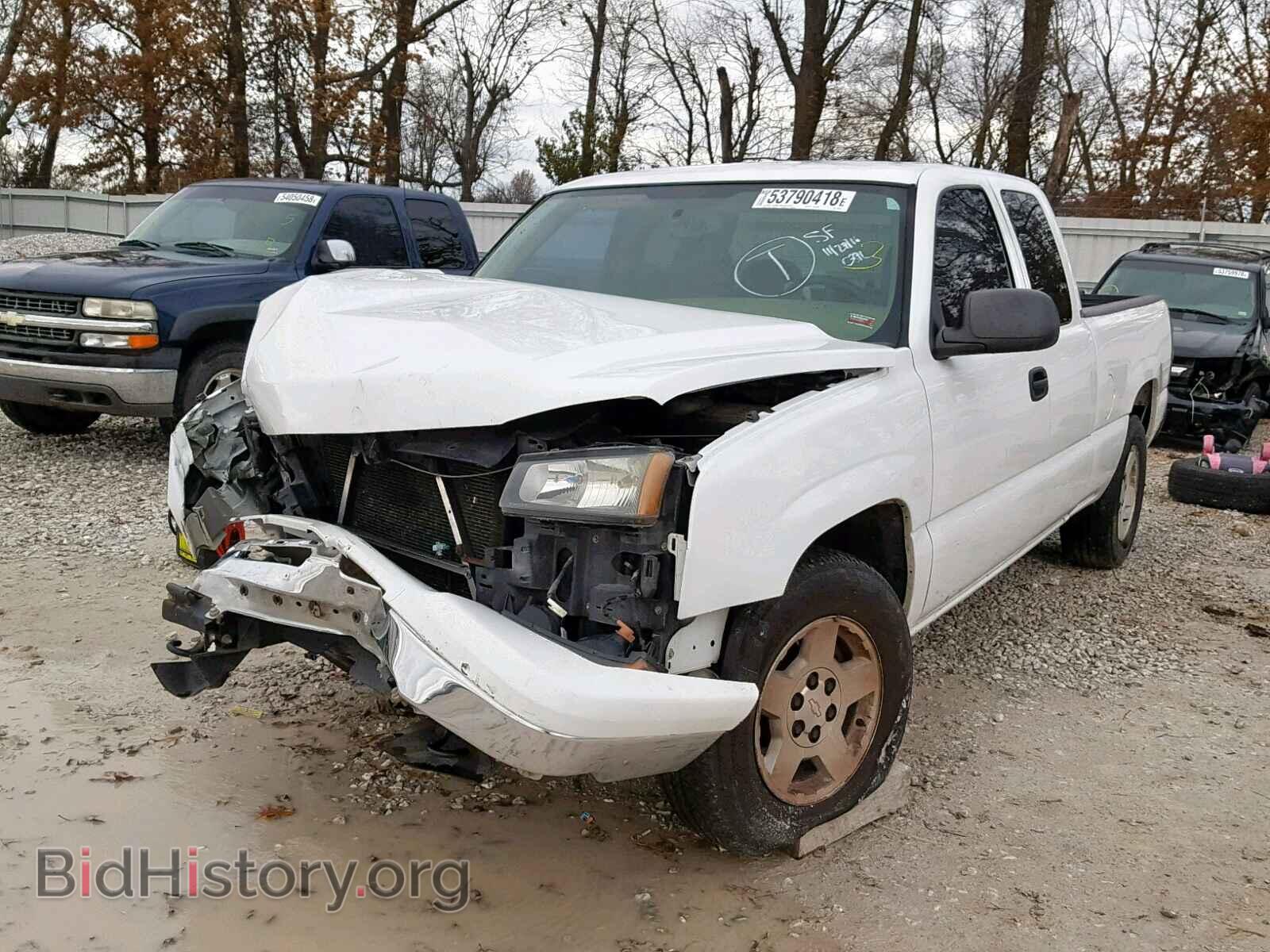 2006 CHEVROLET SILVERADO - VIN: 1GCEC19V06Z289841 - Photo 2