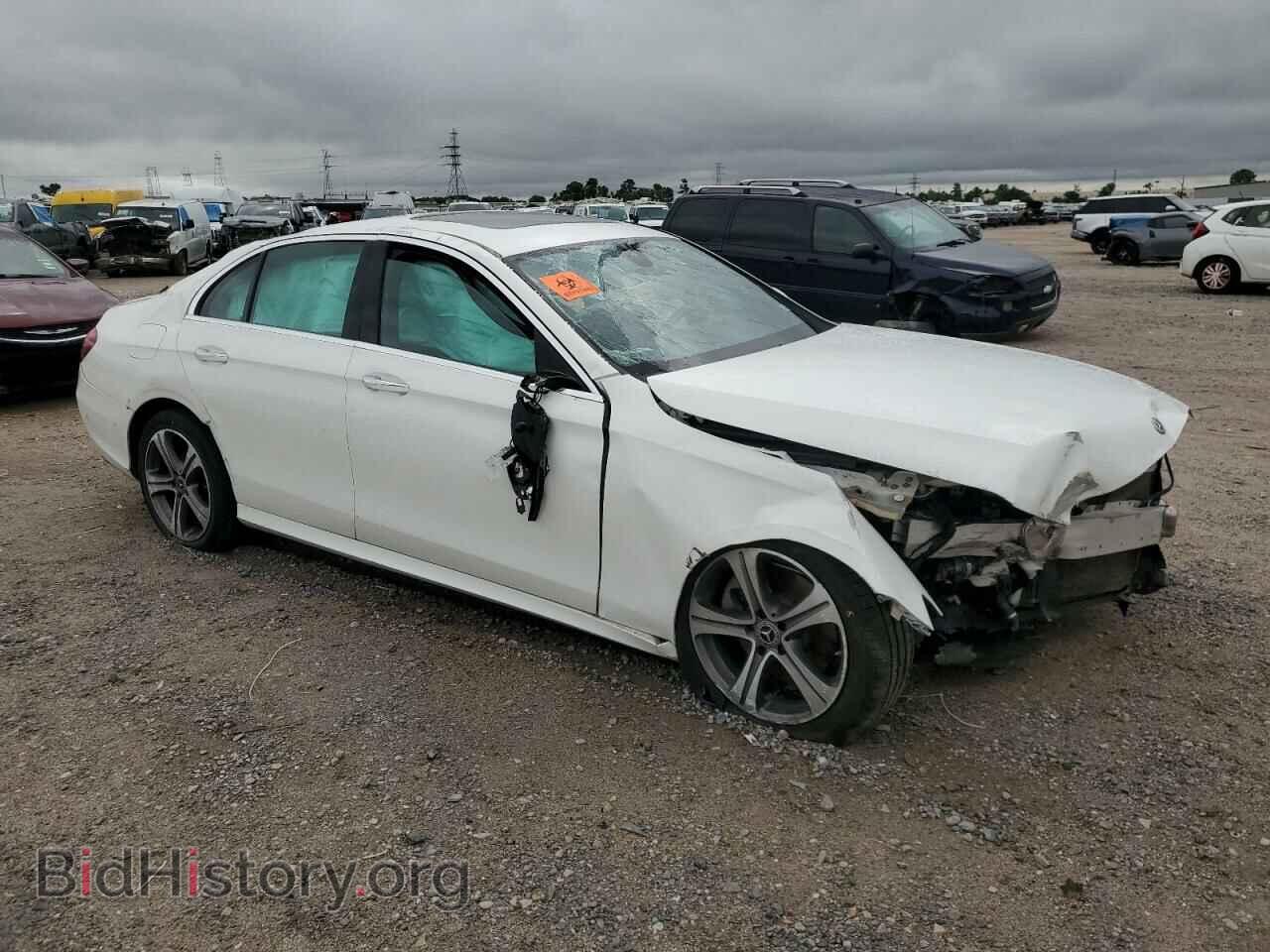 2019 MERCEDES-BENZ E-CLASS - VIN: WDDZF4JB3KA683893 - Фото 4