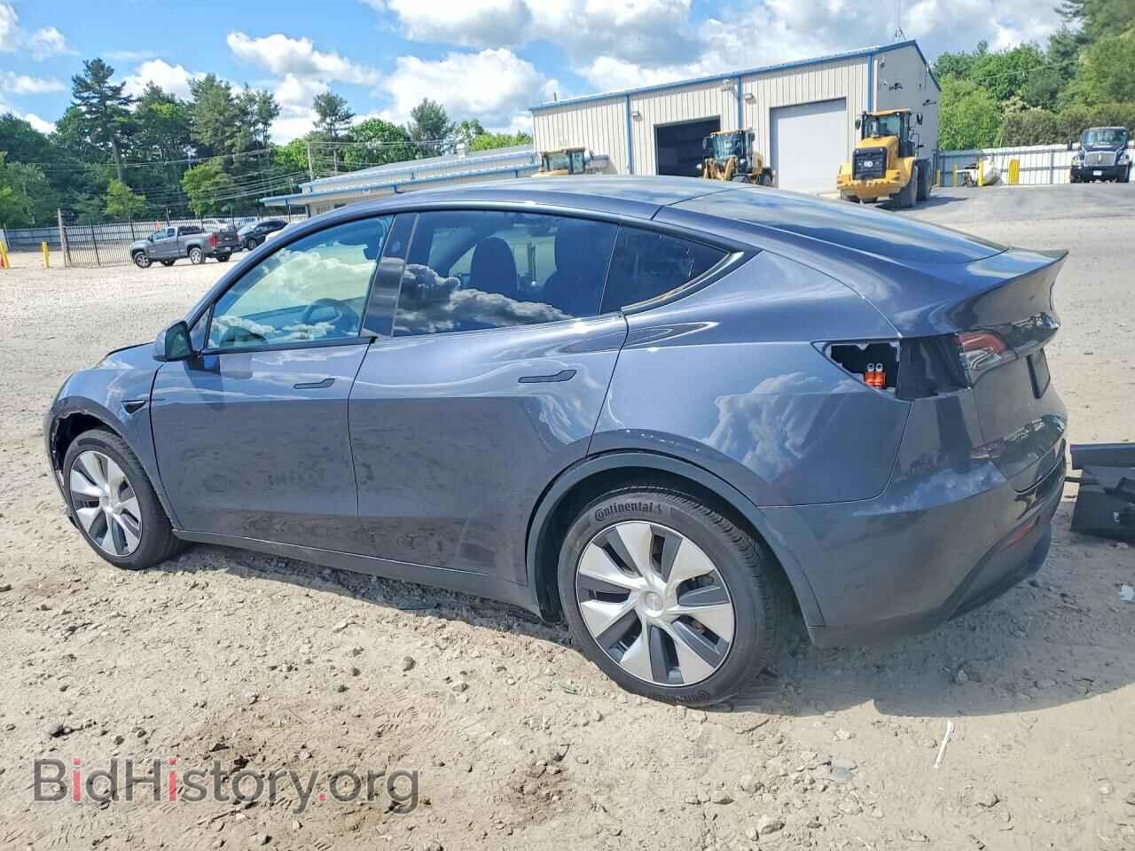 2023 TESLA MODEL Y - VIN: 7SAYGDEE1PF865889 - Фото 2
