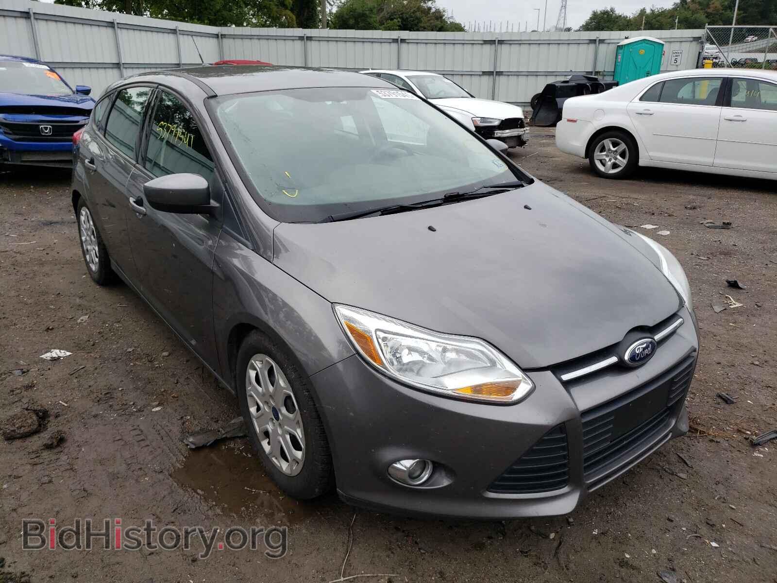 Photo 1FAHP3K26CL399665 - FORD FOCUS 2012