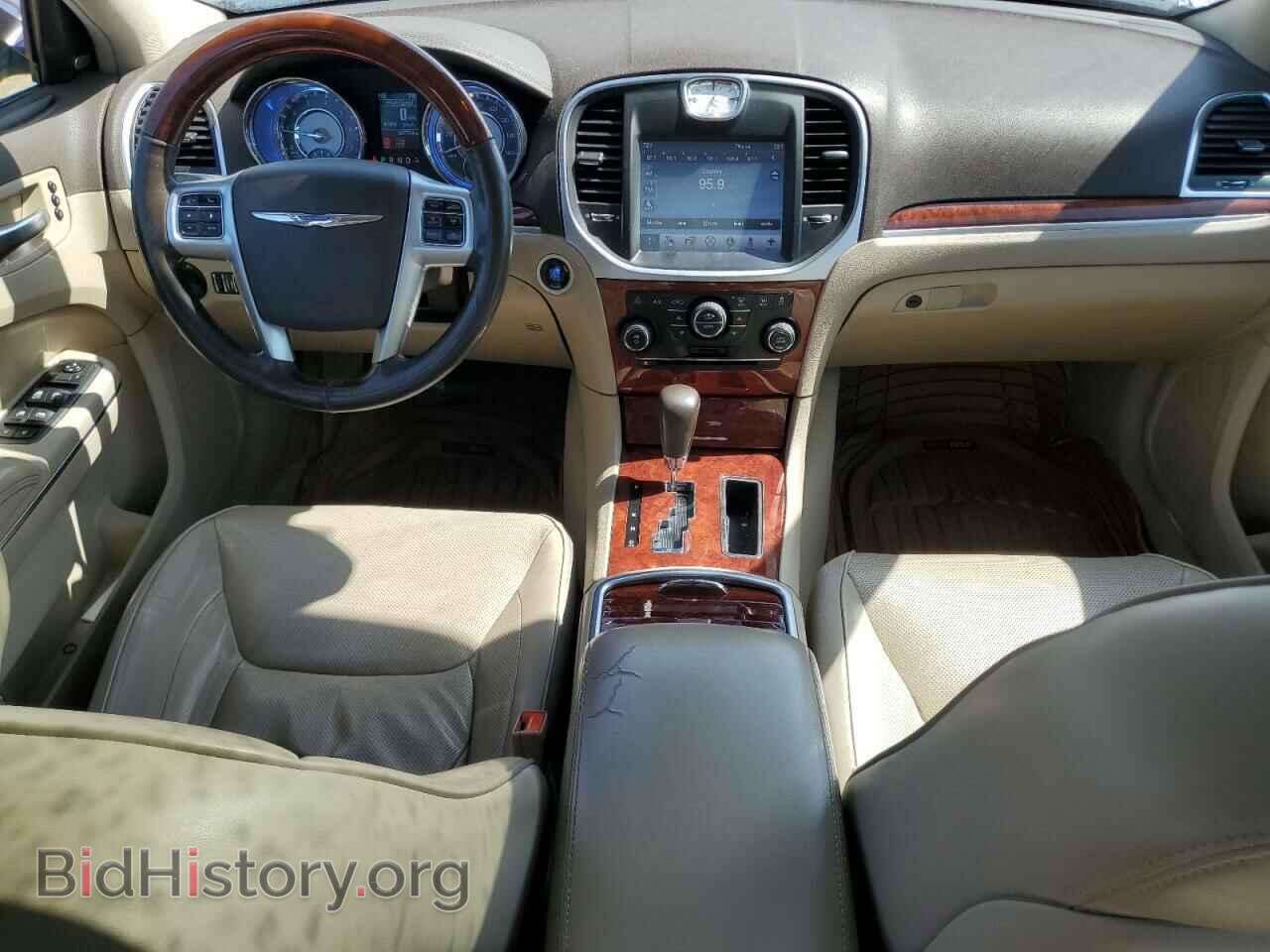 2011 CHRYSLER 300 - VIN: 2C3CA6CT8BH528570 - Фото 8
