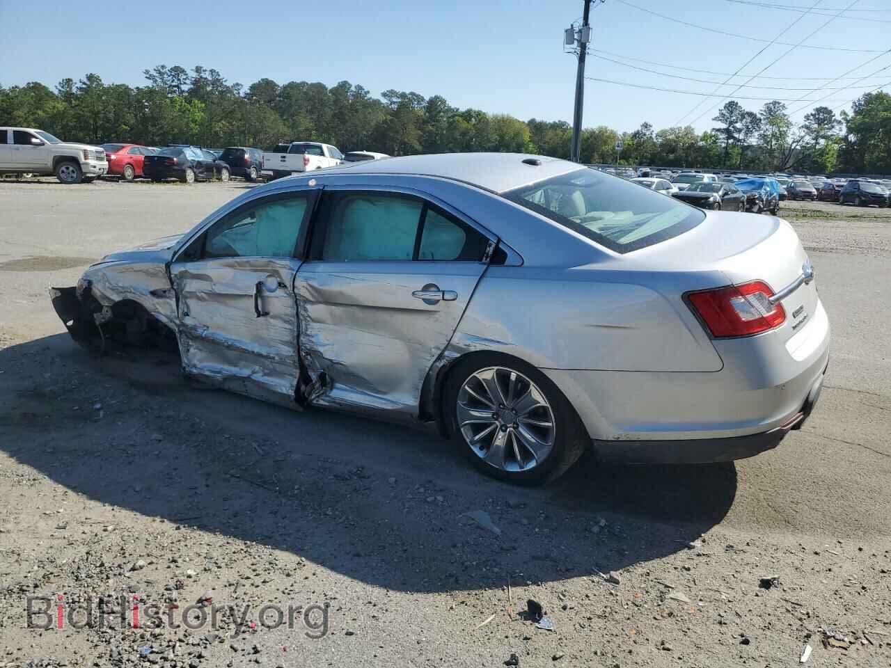 2011 FORD TAURUS - VIN: 1FAHP2FW0BG124761 - Фото 2