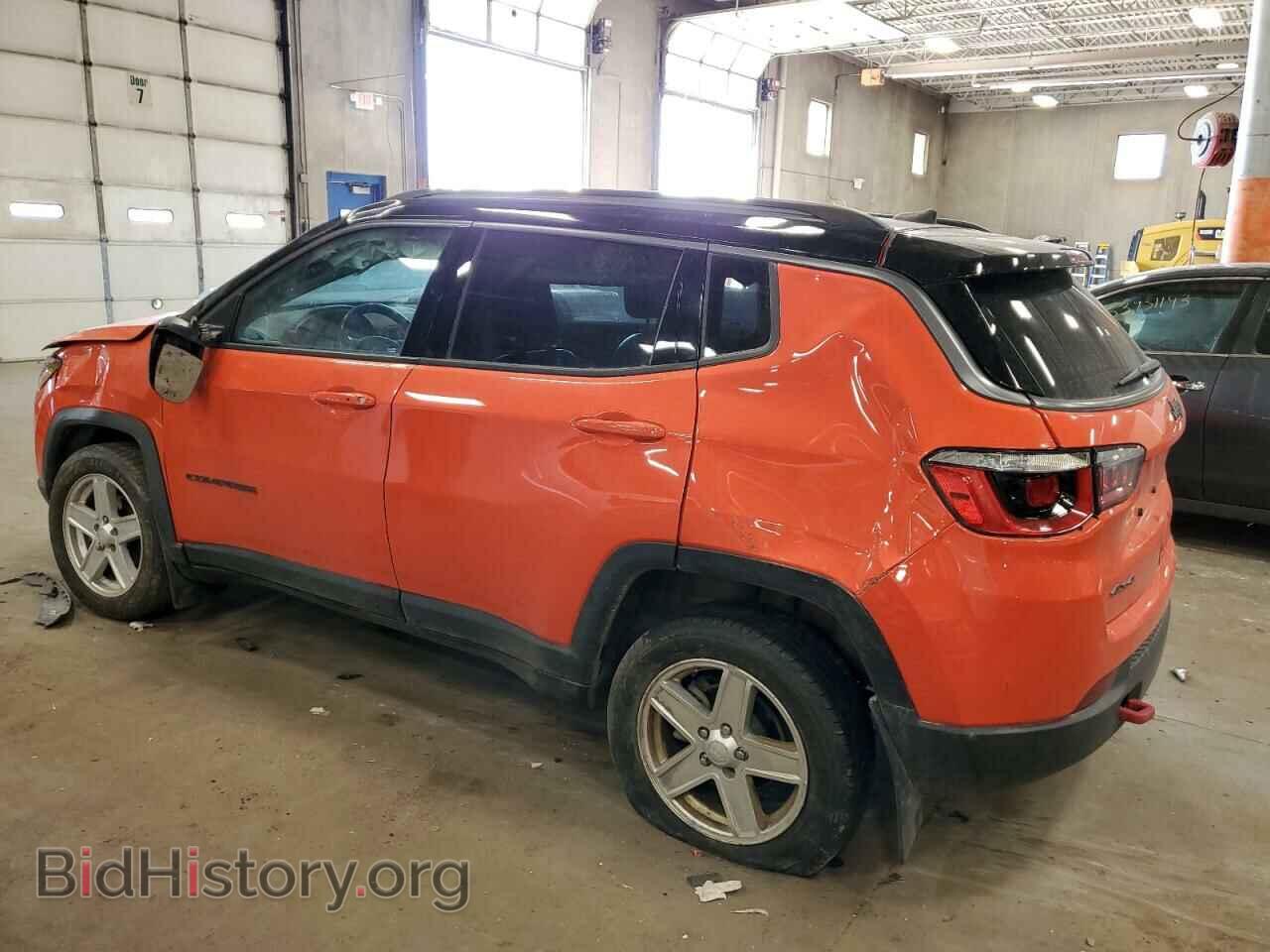 2018 JEEP COMPASS - VIN: 3C4NJDDB3JT145561 - Фото 2