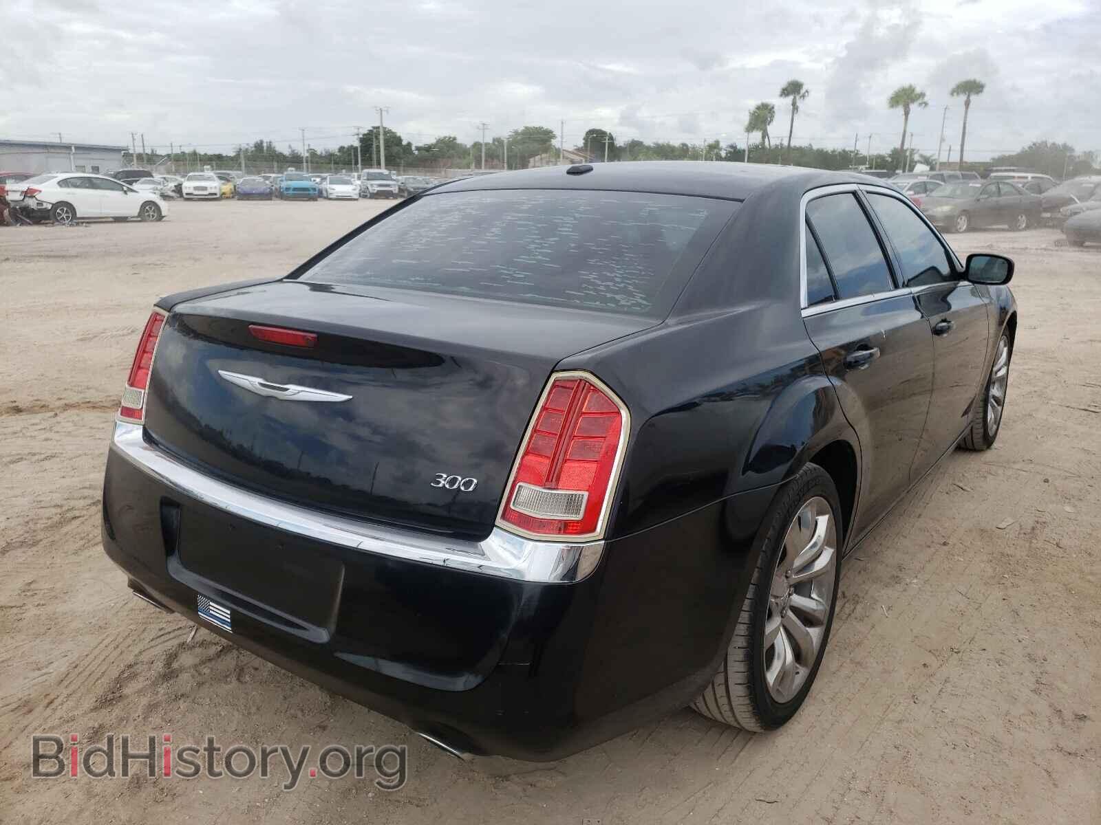 2013 CHRYSLER 300 - VIN: 2C3CCAAG8DH589469 - Фото 4
