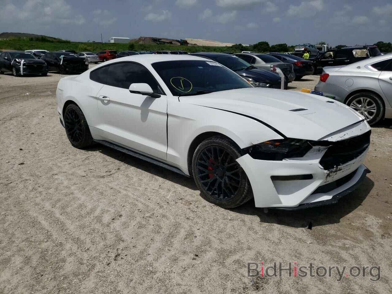 Photo 1FA6P8TH4J5115622 - FORD MUSTANG 2018